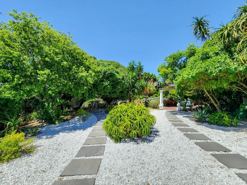 To Let 5 Bedroom Property for Rent in Helgarda Estate Western Cape